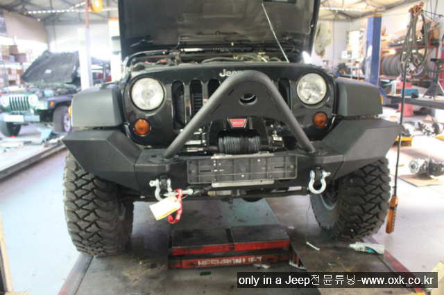 JK랭글러 코뿔소 스틸앞범퍼 세트 07년-18년 Jeep